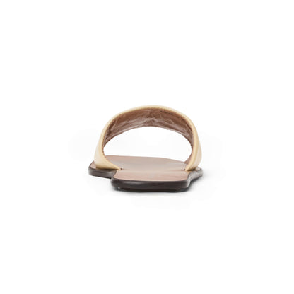 Aqua Butter Tumbled Women | Bruno Magli New