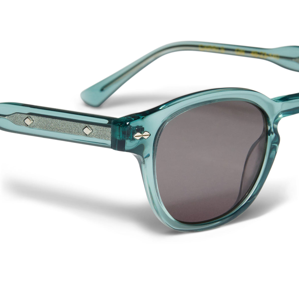 Capri Sunglasses Green Handbags & Accessories | Bruno Magli Smart Buy